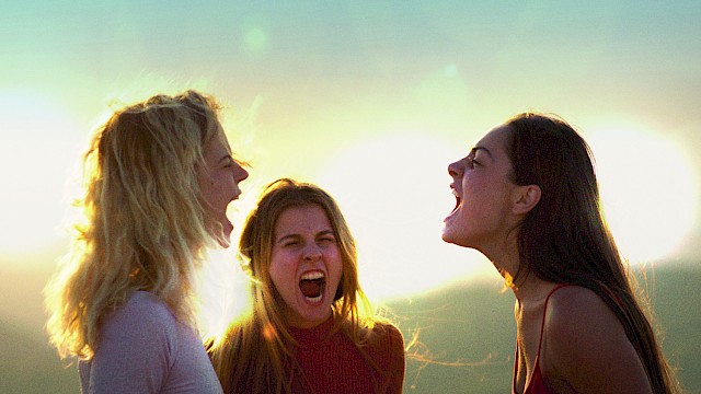 THE HILLS WHERE THE LIONESSES ROAR | R: Luàna Bajrami