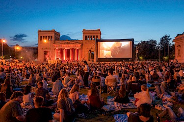 pressefoto_koenigsplatz_aerial.jpg
